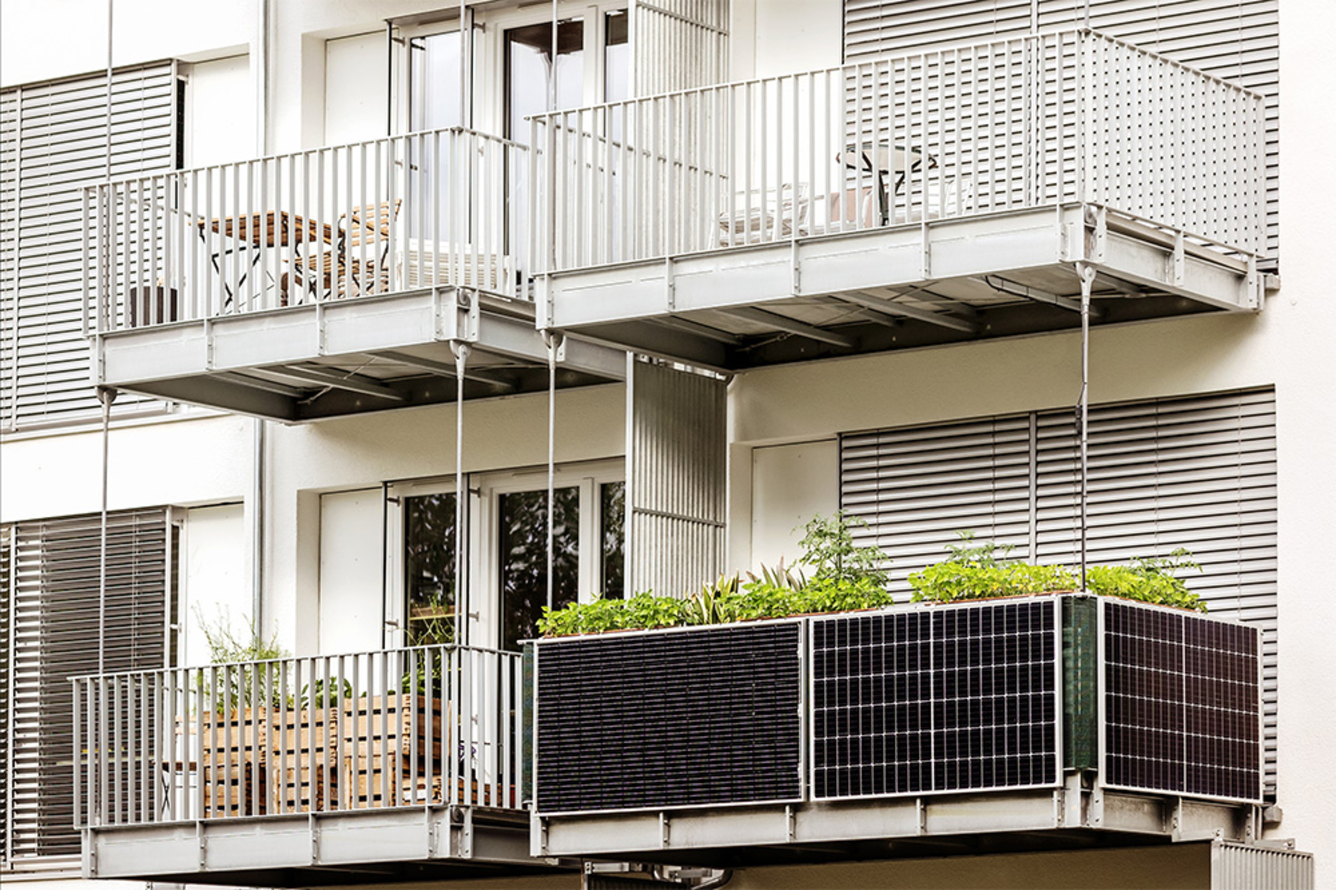 Balkon&shy;kraftwerk bei Elektro Laub GmbH in Bad König