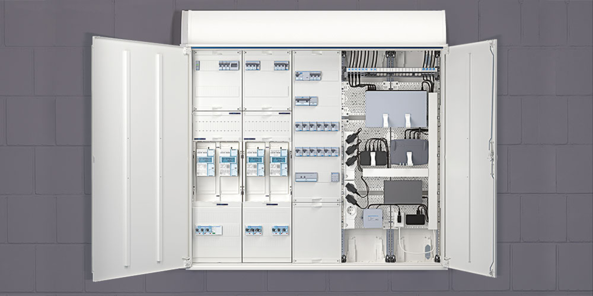 Technikzentrale bei Elektro Laub GmbH in Bad König