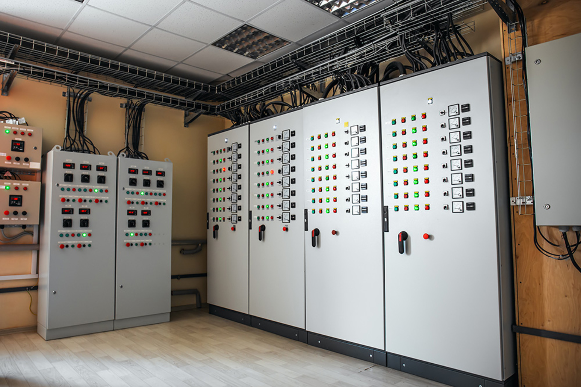 Schalt&shy;anlagen&shy;bau bei Elektro Laub GmbH in Bad König
